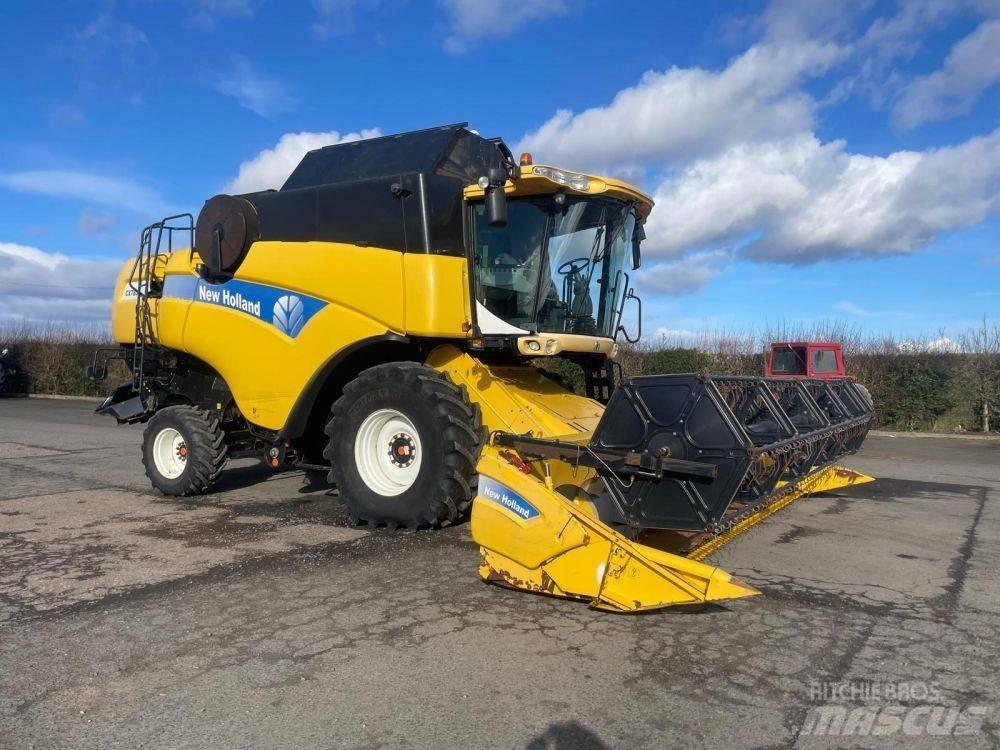 New Holland CX 780 Ražas novākšanas kombaini