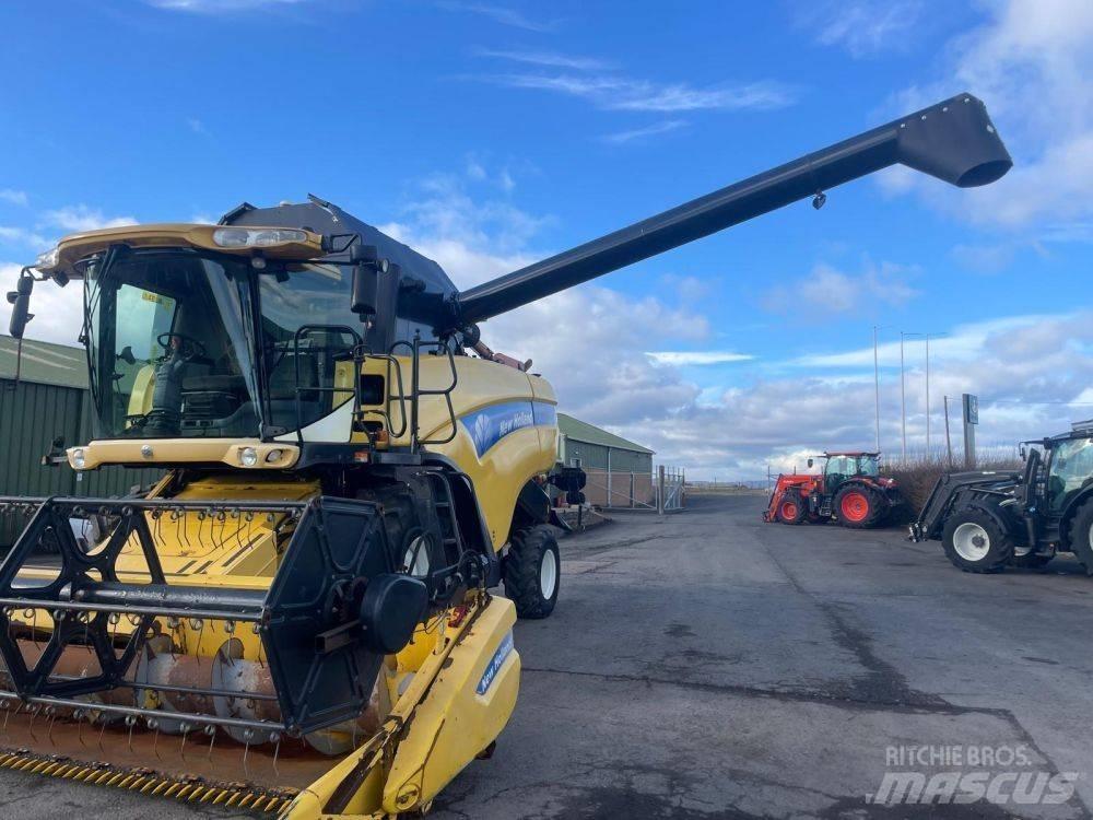 New Holland CX 780 Ražas novākšanas kombaini
