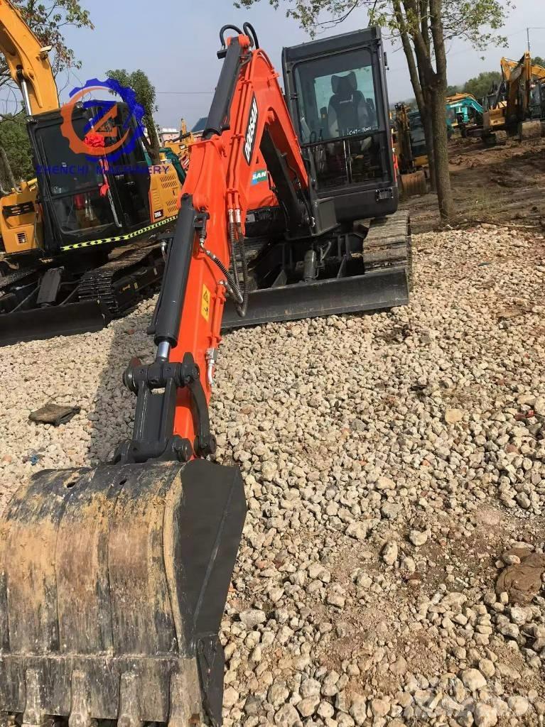 Doosan DX 60 Mini ekskavatori < 7 t