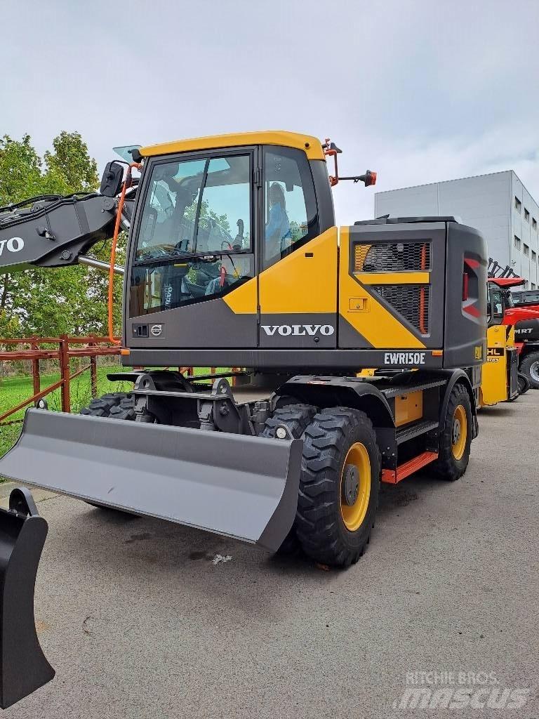 Volvo EWR150E Ekskavatori uz riteņiem