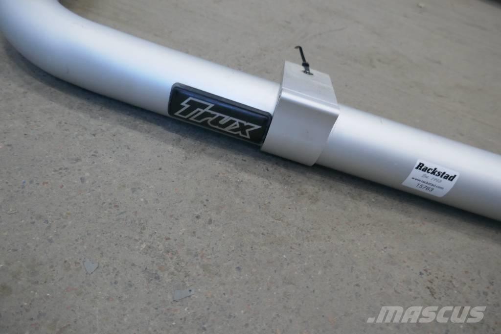  Trux Top-Bar Kabīnes un interjers