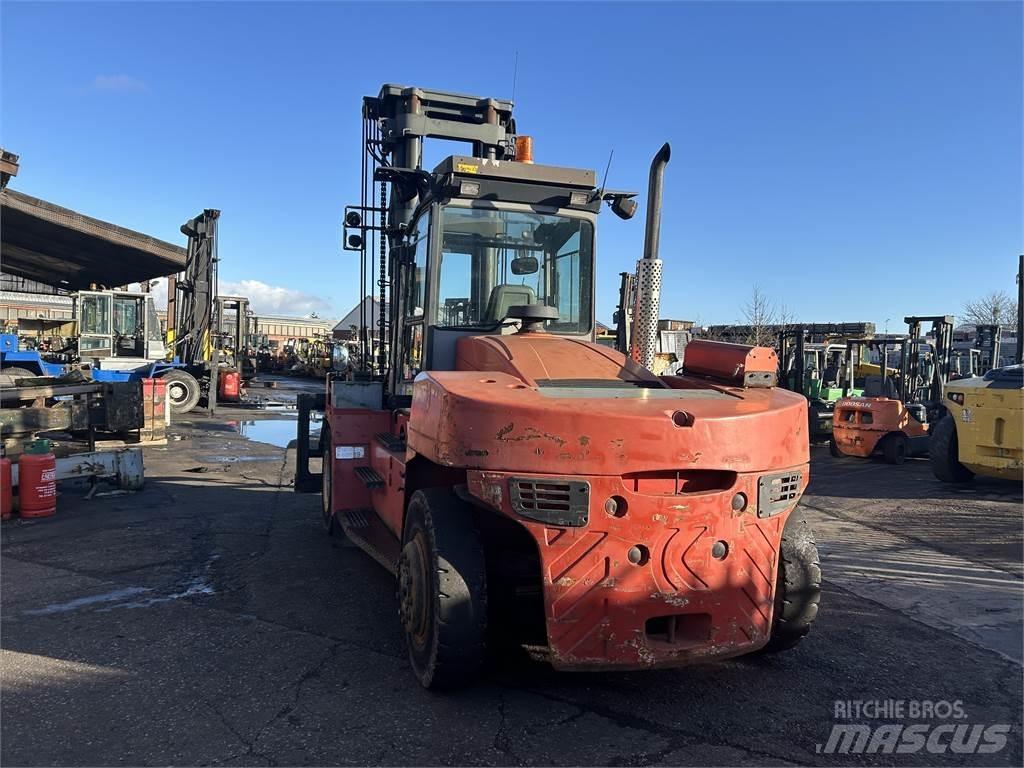 Kalmar DCE150-12 Tehnika ar dīzeļa dzinēju