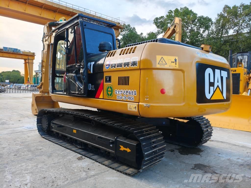 CAT 320D2 Vidēja lieluma ekskavatori 7 t - 12 t