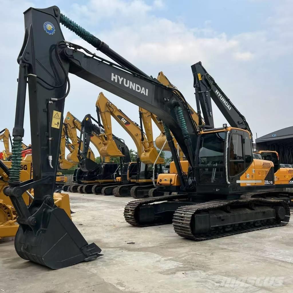 Hyundai R220LC-9S Vidēja lieluma ekskavatori 7 t - 12 t