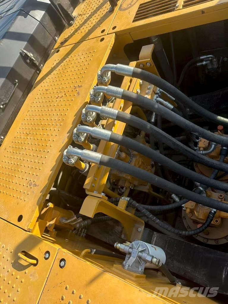 Sany 750 Kāpurķēžu ekskavatori