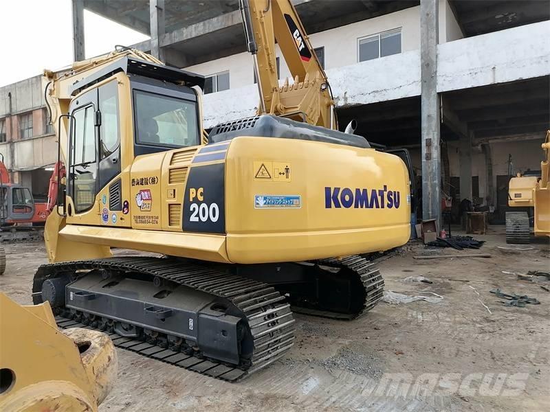 Komatsu pc200-8 Kāpurķēžu ekskavatori