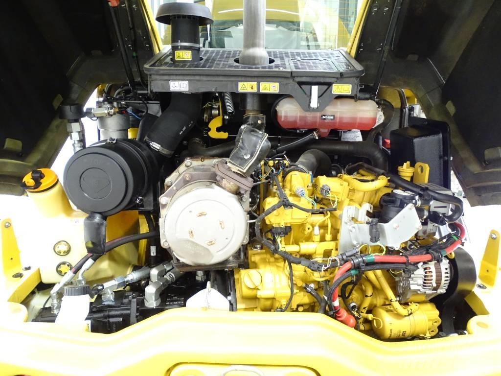 CAT 908M Iekrāvēji uz riteņiem