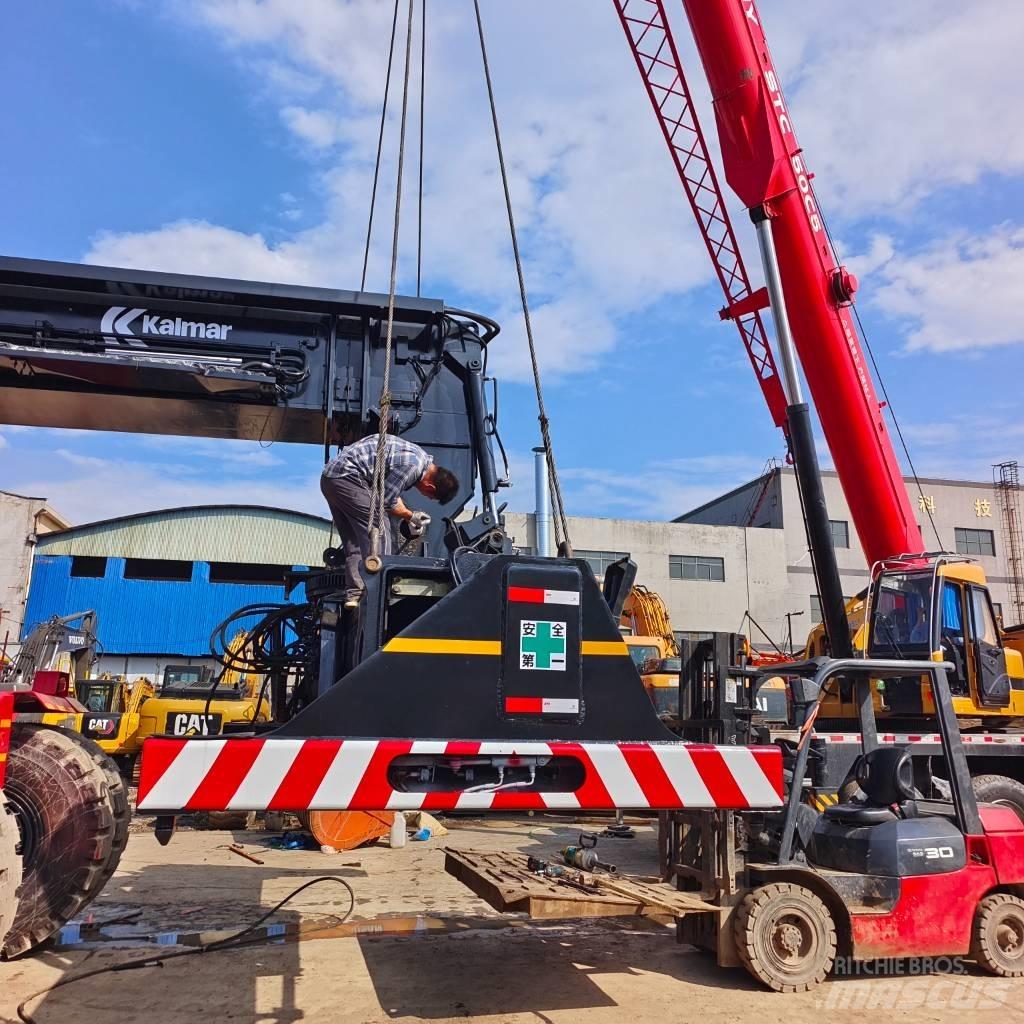 Kalmar DRF 450 Konteineru pacēlāji