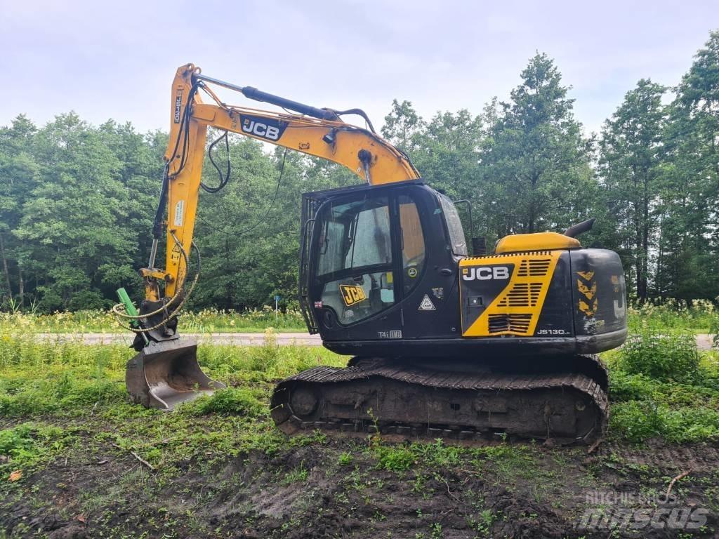 JCB JS 130 LC Kāpurķēžu ekskavatori