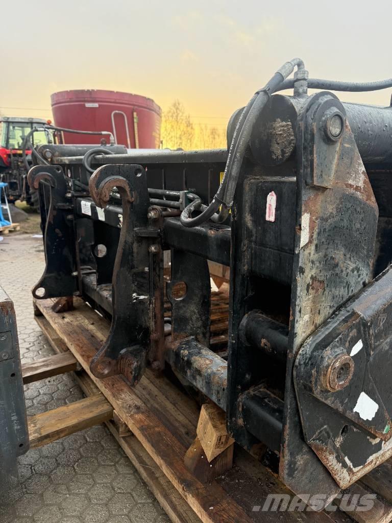 Ålö Silocut 250 Cits lopkopības aprīkojums