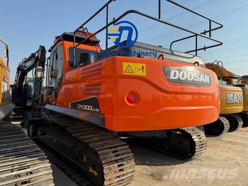 Doosan DX 300LC-9C Kāpurķēžu ekskavatori