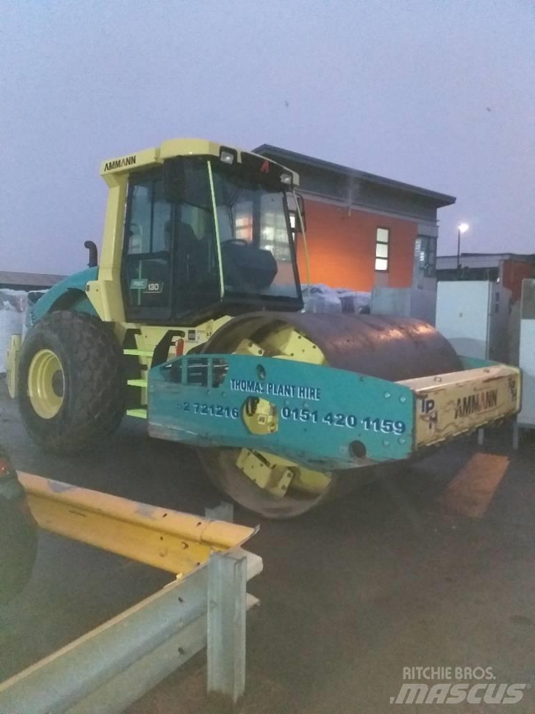 Ammann ASC 130 Divvalču grunts veltņi