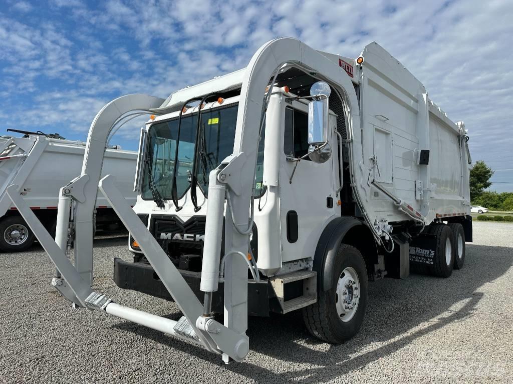 Mack MRU613 Atkritumu izvešanas transports