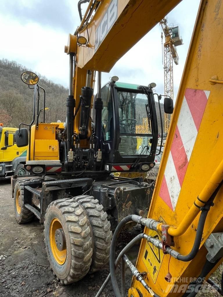 JCB JS 175 W Ekskavatori uz riteņiem