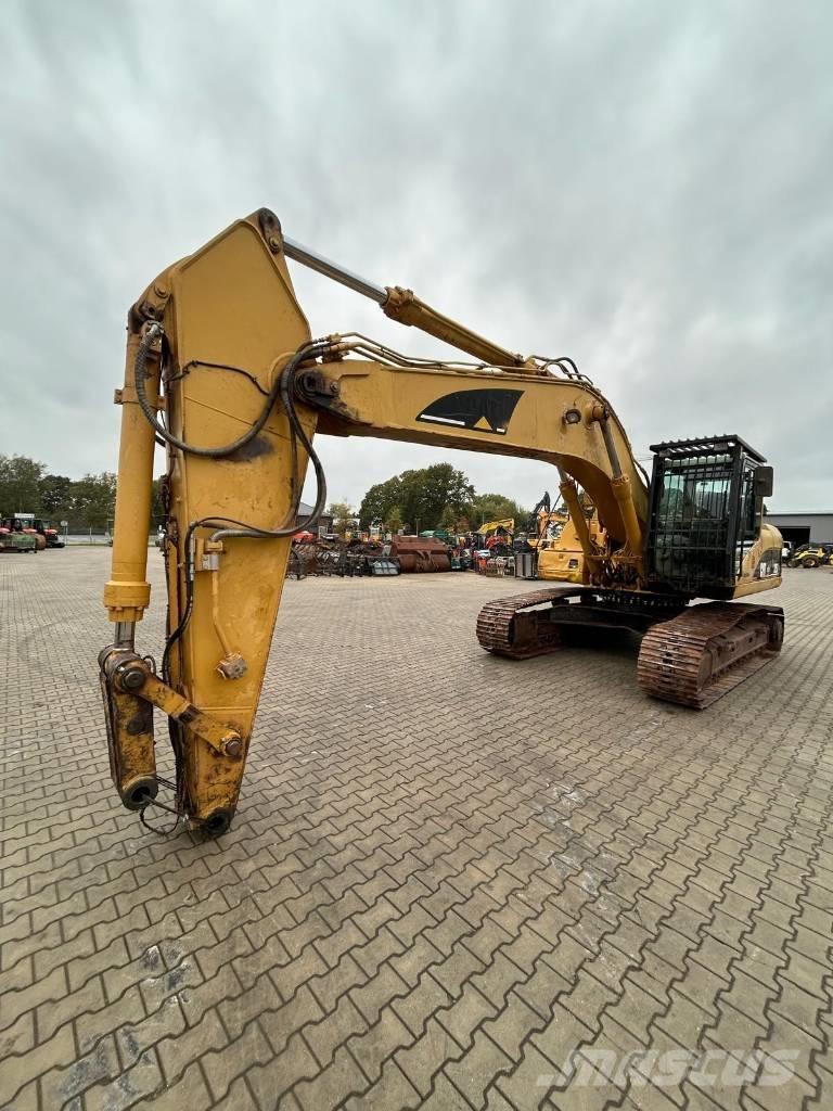 CAT 325 C LN Kāpurķēžu ekskavatori