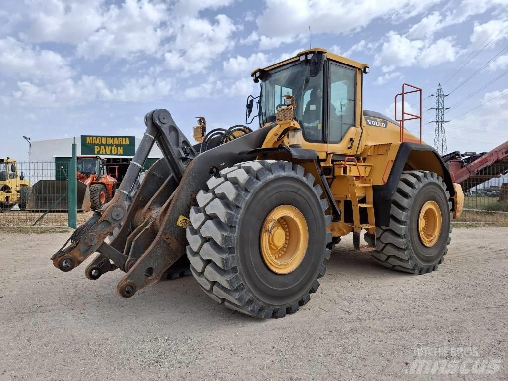 Volvo L 220 H Iekrāvēji uz riteņiem