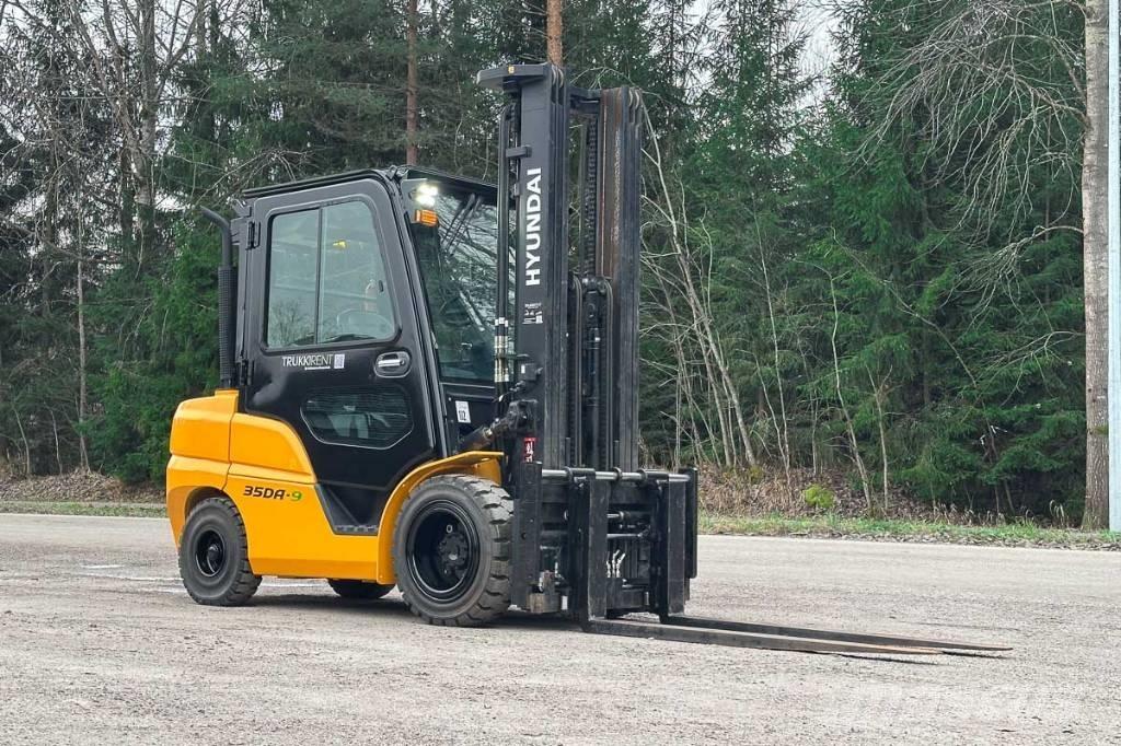 Hyundai 35 DA-9 Tehnika ar dīzeļa dzinēju