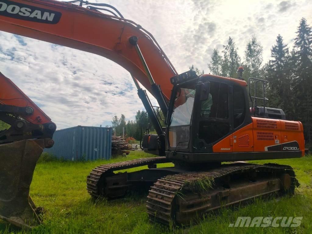 Doosan DX 300 LC Kāpurķēžu ekskavatori