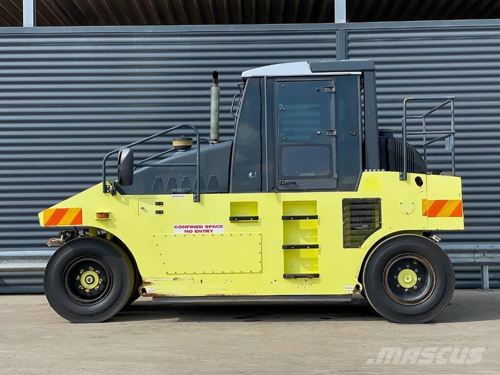 Ammann AP 240 Pneimatiskie veltņi