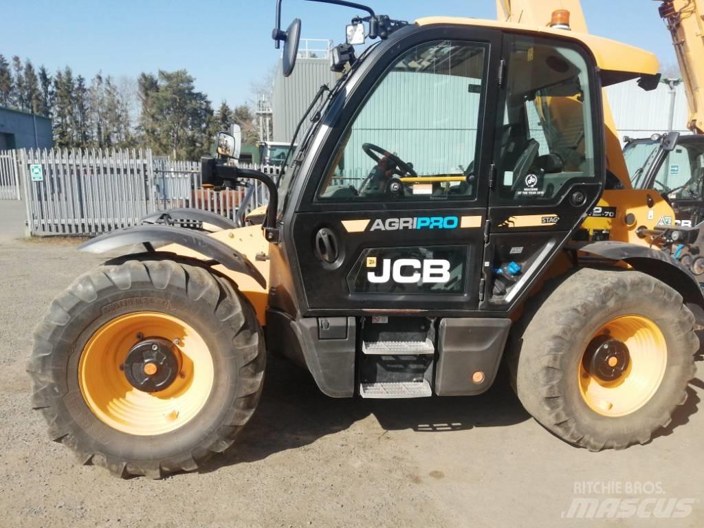 JCB 542-70 Lauksaimniecības pacēlāji