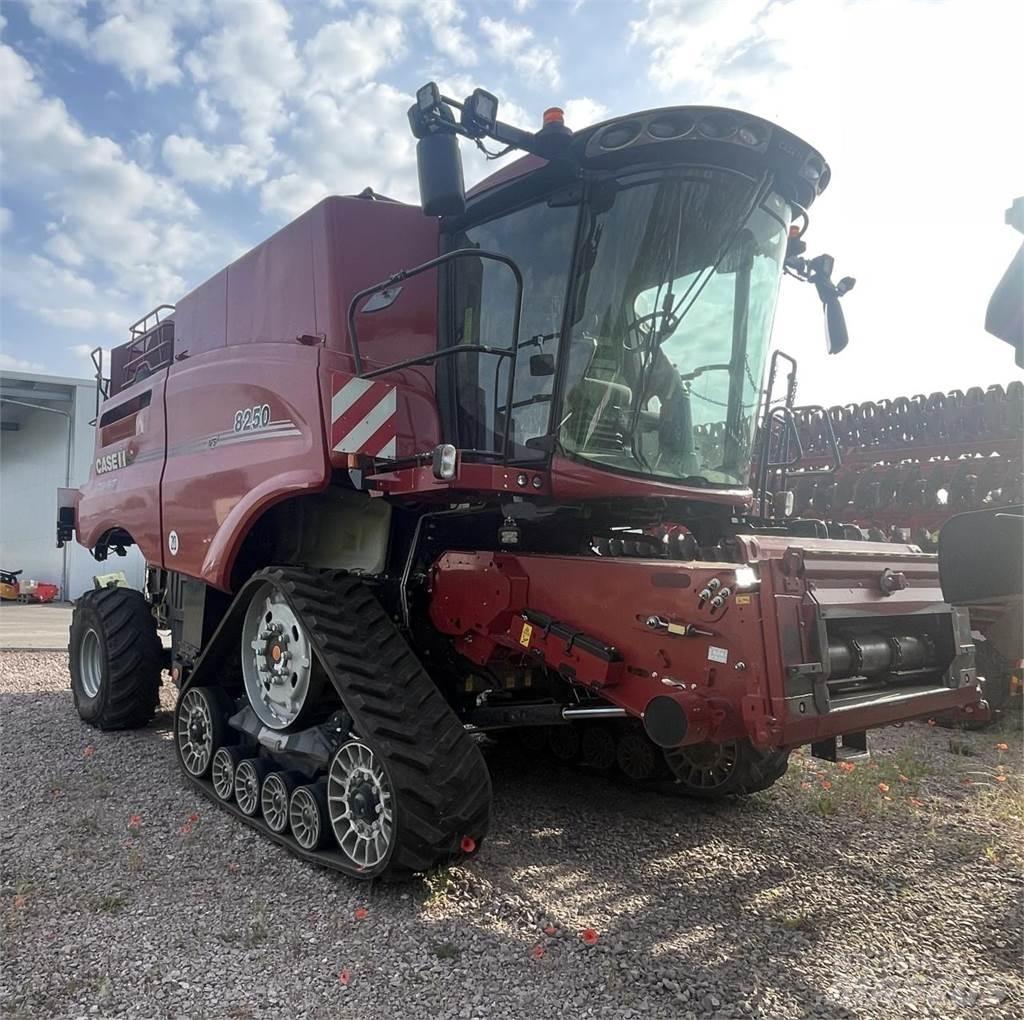 Case IH 8250 ASF Ražas novākšanas kombaini