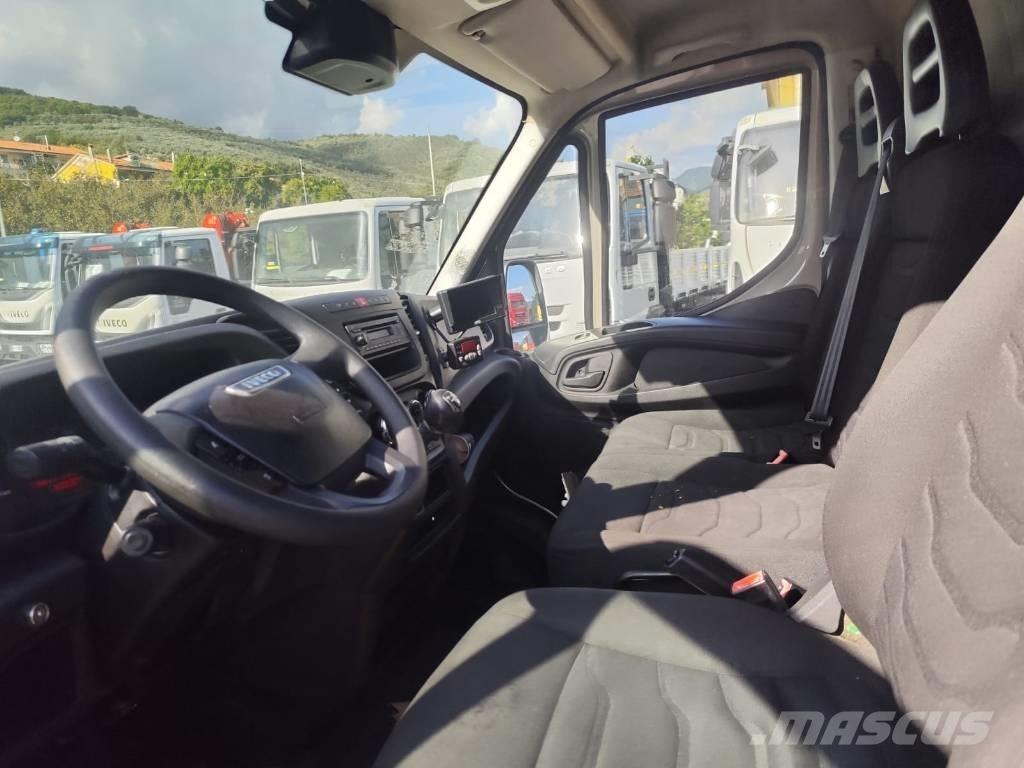 Iveco Daily 35-130 Smagās mašīnas ar celtni