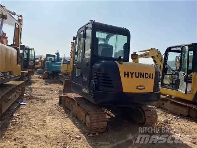 Hyundai 60 Kāpurķēžu ekskavatori