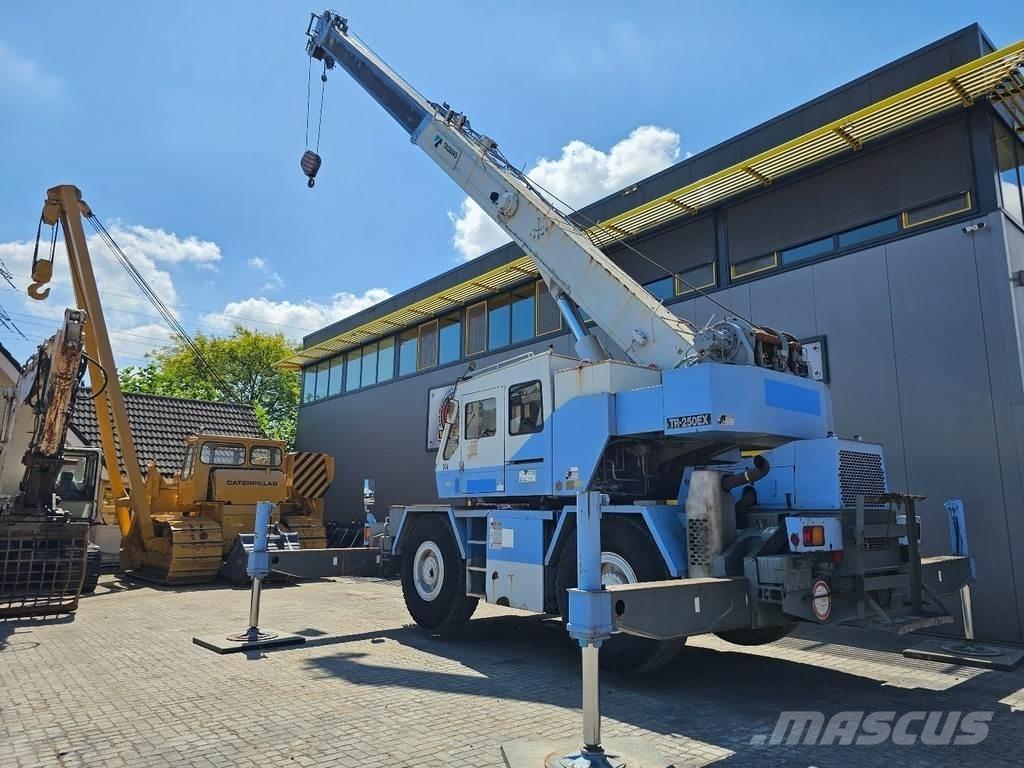 Tadano TR250E Visurgājēji celtņi