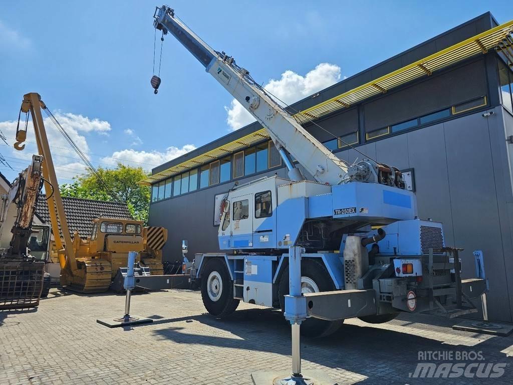Tadano TR250E Visurgājēji celtņi