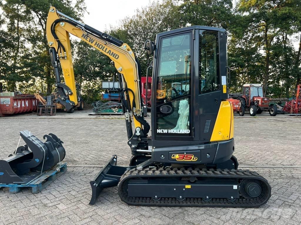 New Holland E 35 D Mini ekskavatori < 7 t