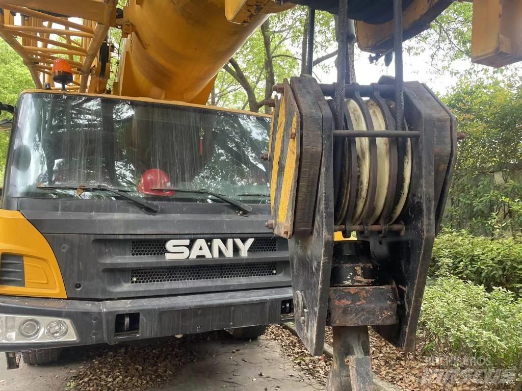 Sany 1000A Visurgājēji celtņi