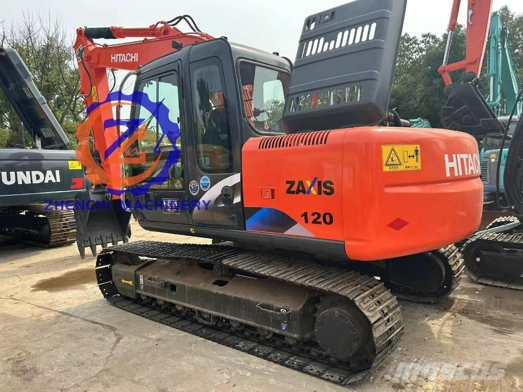 Hitachi ZX 120 Kāpurķēžu ekskavatori