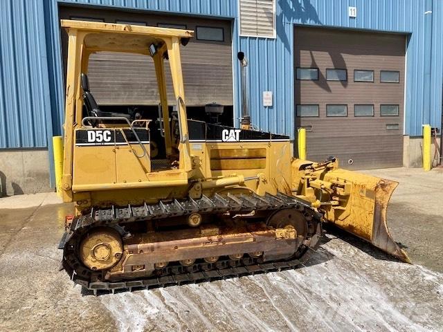 CAT D 5 C Kāpurķēžu buldozeri