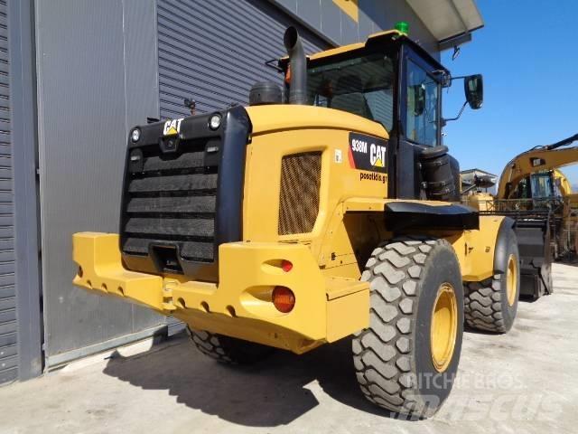CAT 938M Iekrāvēji uz riteņiem