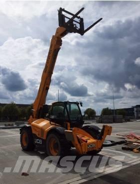JCB 540-140 Teleskopiskie manipulatori