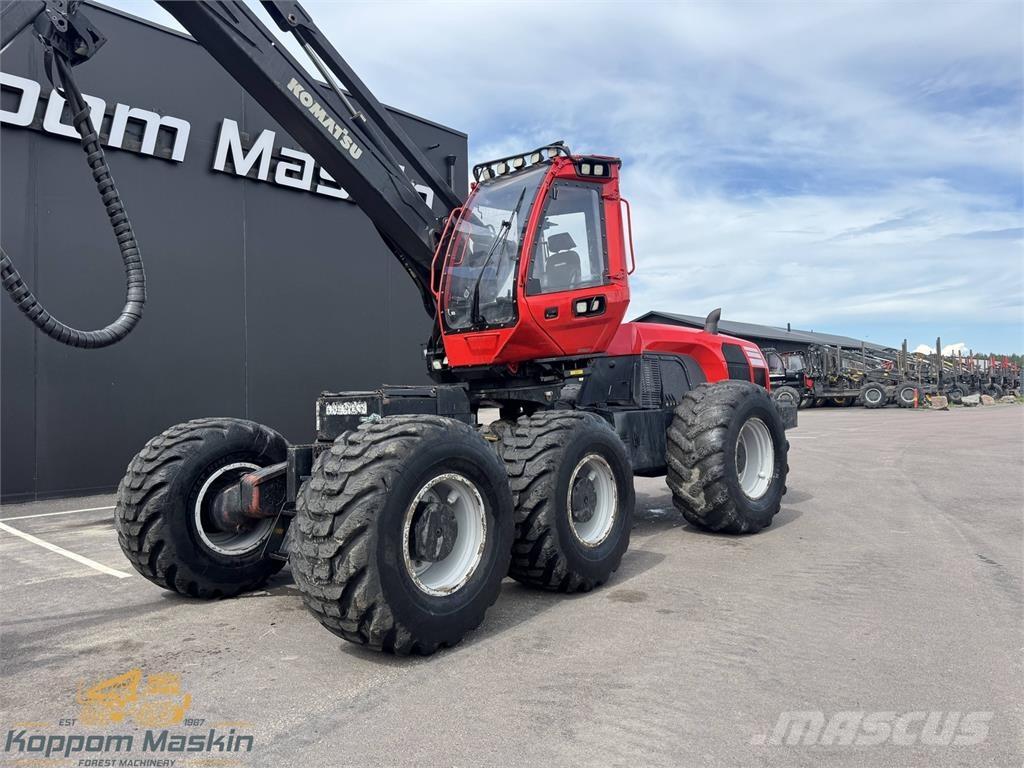 Komatsu 951 Harvesteri