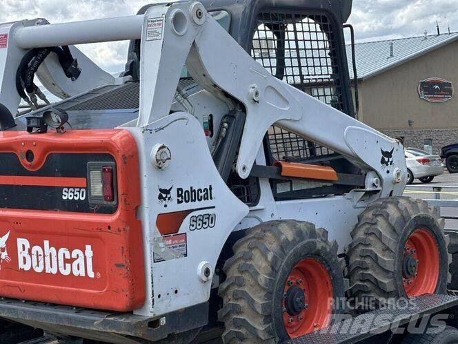 Bobcat S650 Lietoti riteņu kompaktiekrāvēji