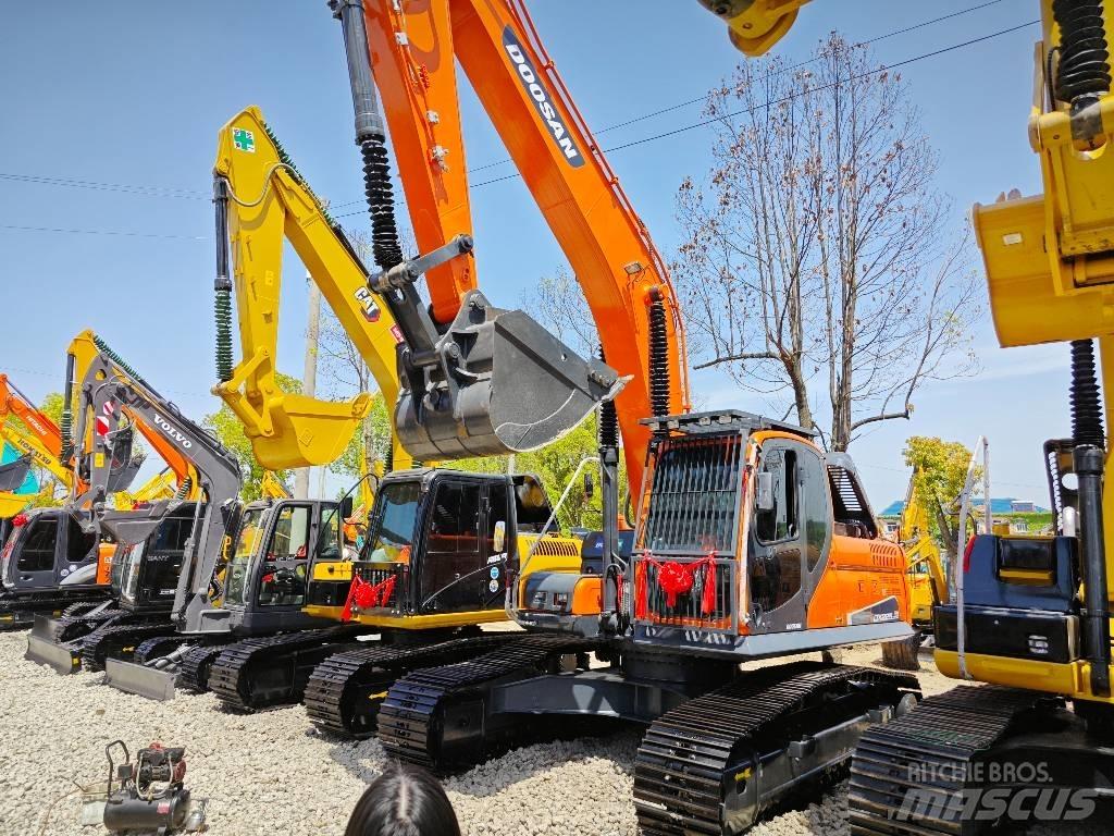 Doosan 225 LC Kāpurķēžu ekskavatori