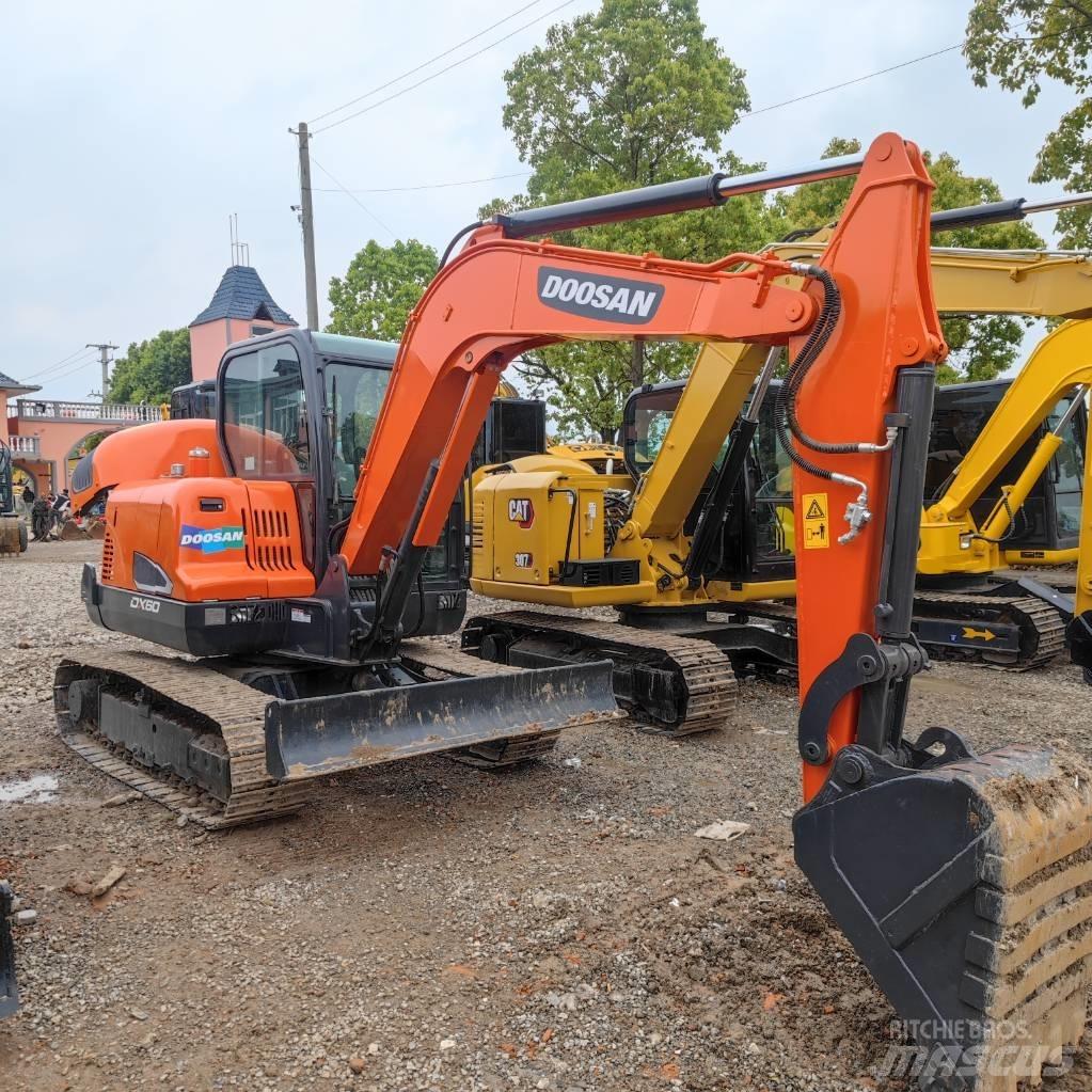 Doosan DX60 Mini ekskavatori < 7 t