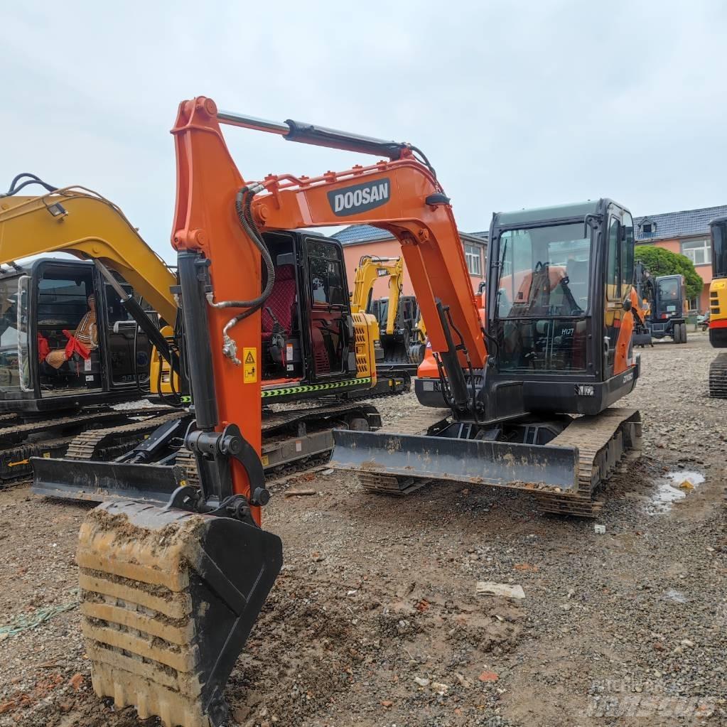 Doosan DX60 Mini ekskavatori < 7 t