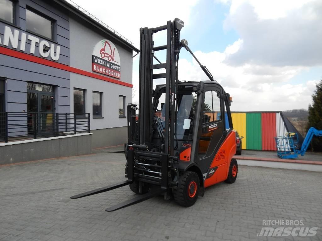 Linde H25D-02 Tehnika ar dīzeļa dzinēju