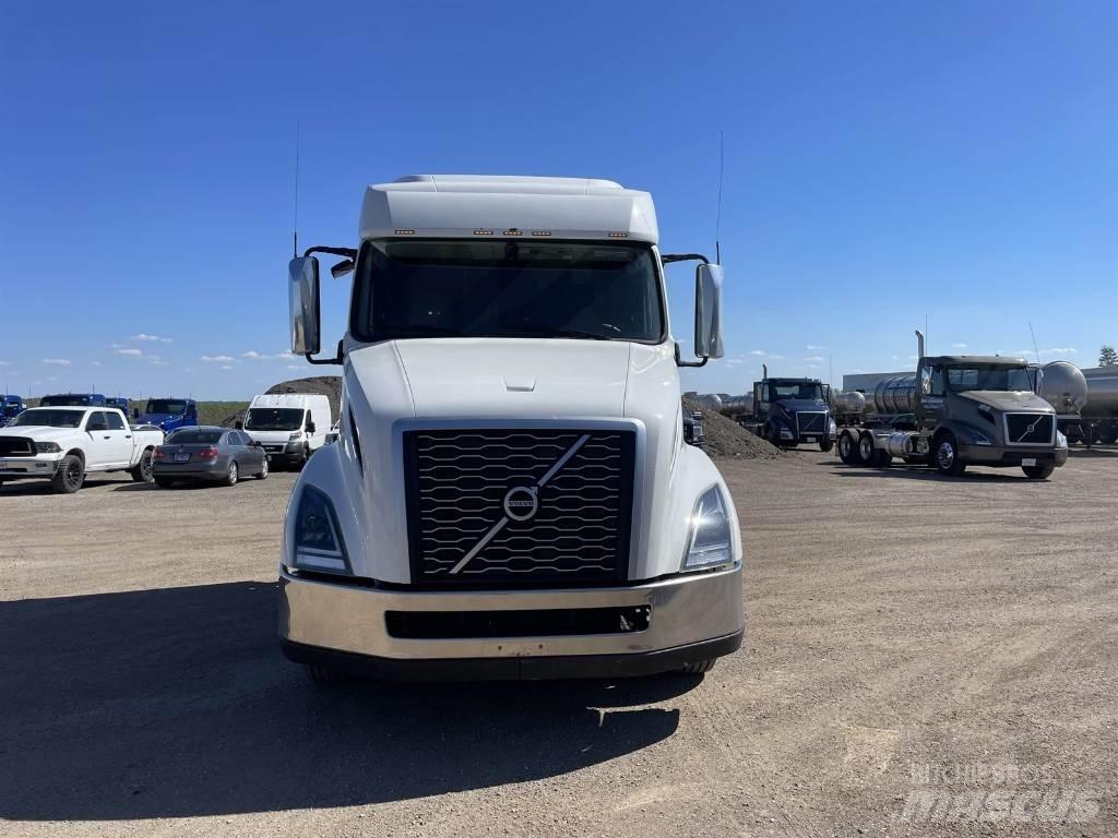 Volvo VNL 740 Vilcēji