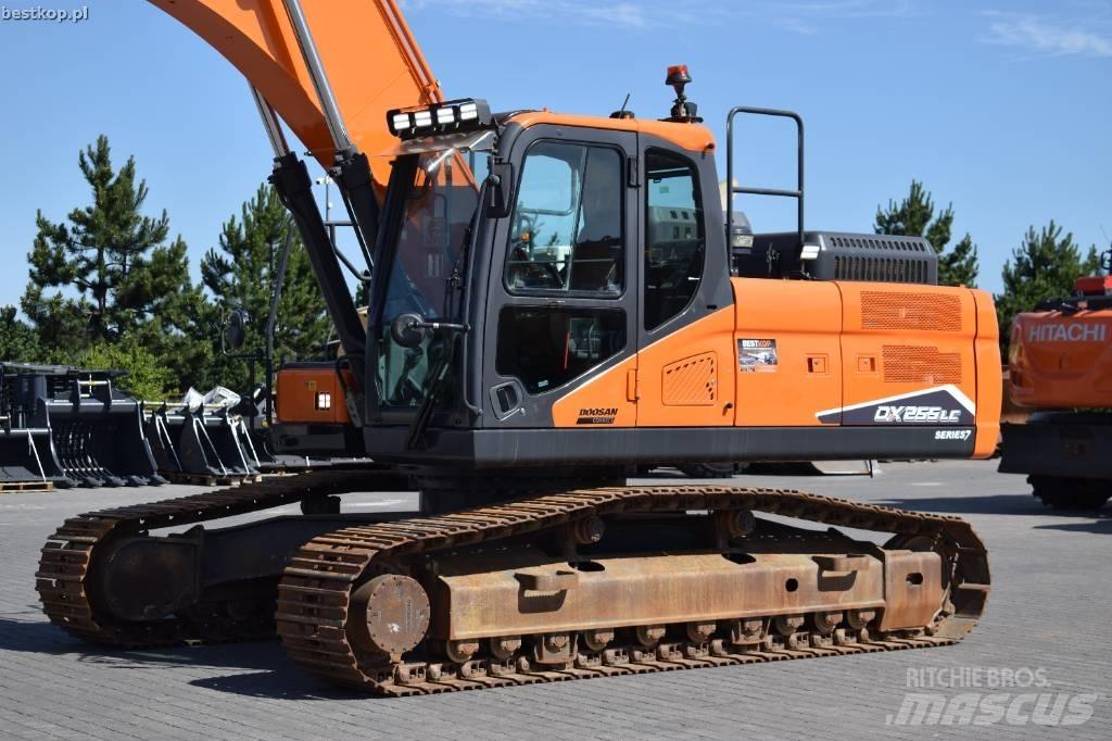 Doosan DX 255 LC-7 Kāpurķēžu ekskavatori