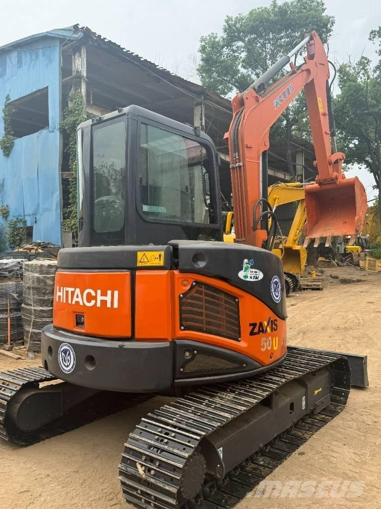 Hitachi ZX 50 U Kāpurķēžu ekskavatori