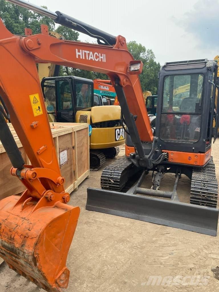 Hitachi ZX 50 U Kāpurķēžu ekskavatori