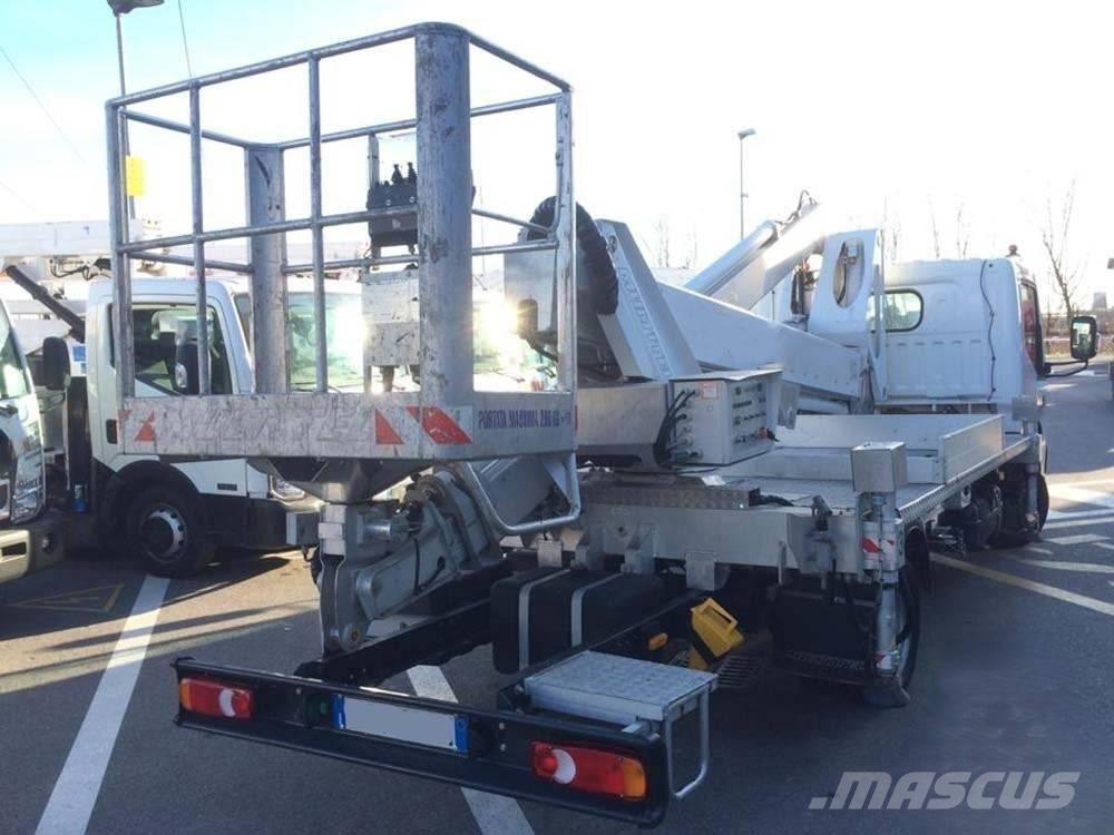 Multitel MX 250 Pacēlāji uz automašīnas bāzes
