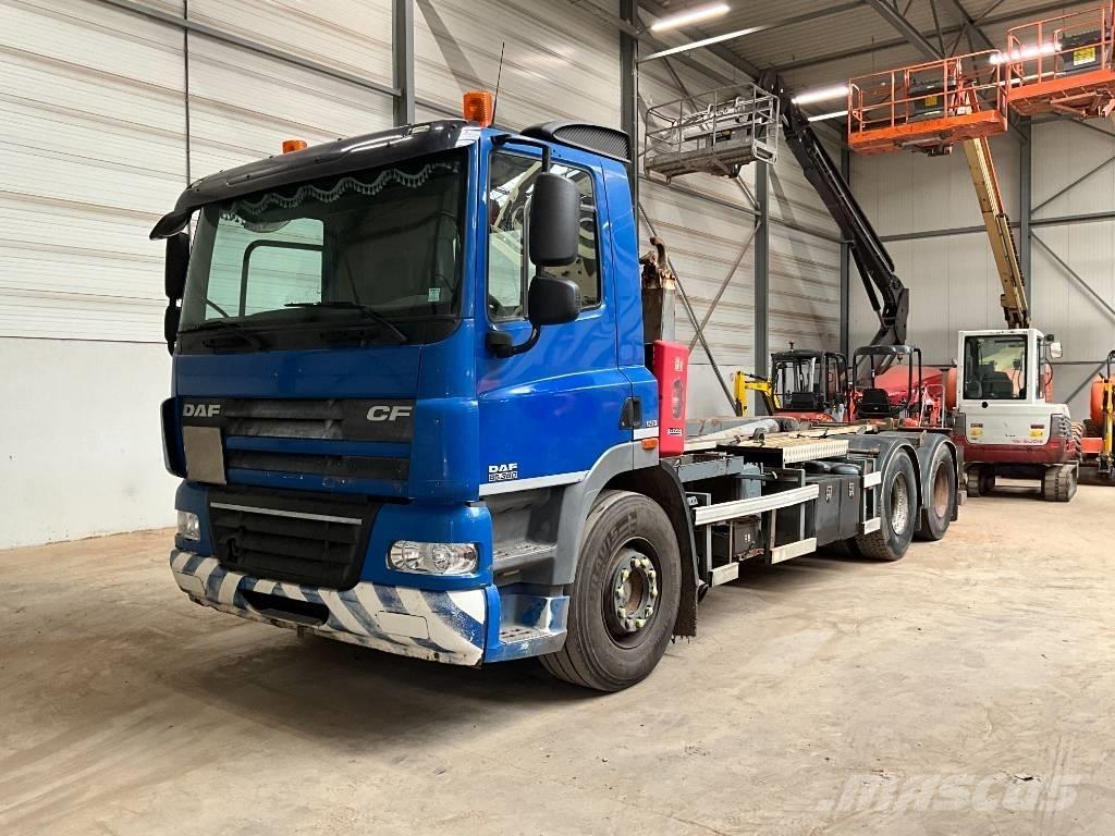 DAF CF 85.360 Treileri ar āķi