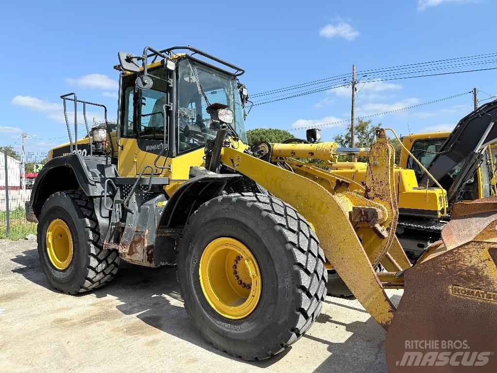 Komatsu WA 380-8 Iekrāvēji uz riteņiem