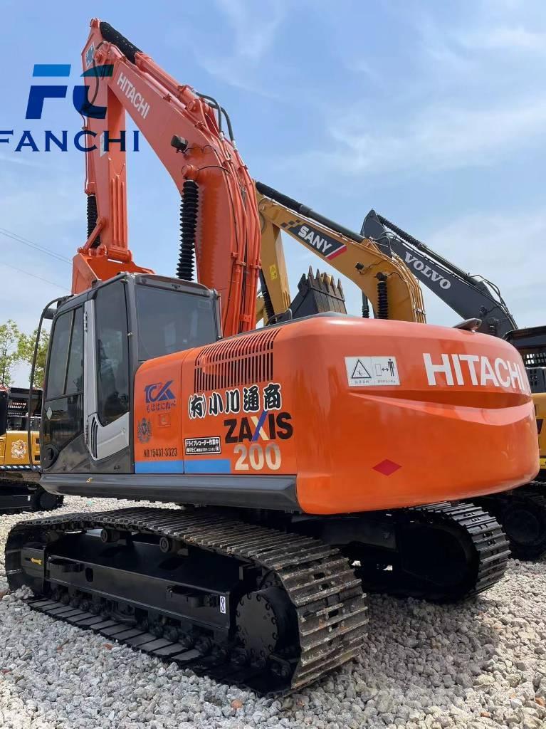 Hitachi ZX 200 Kāpurķēžu ekskavatori