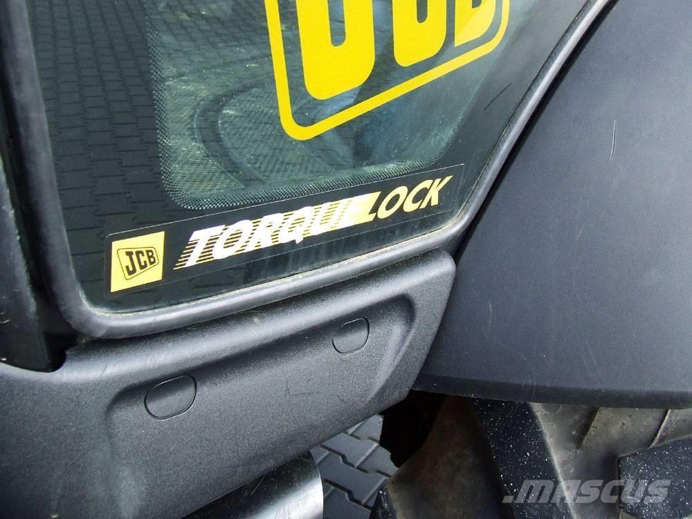 JCB 4cx Ekskavatori-iekrāvēji